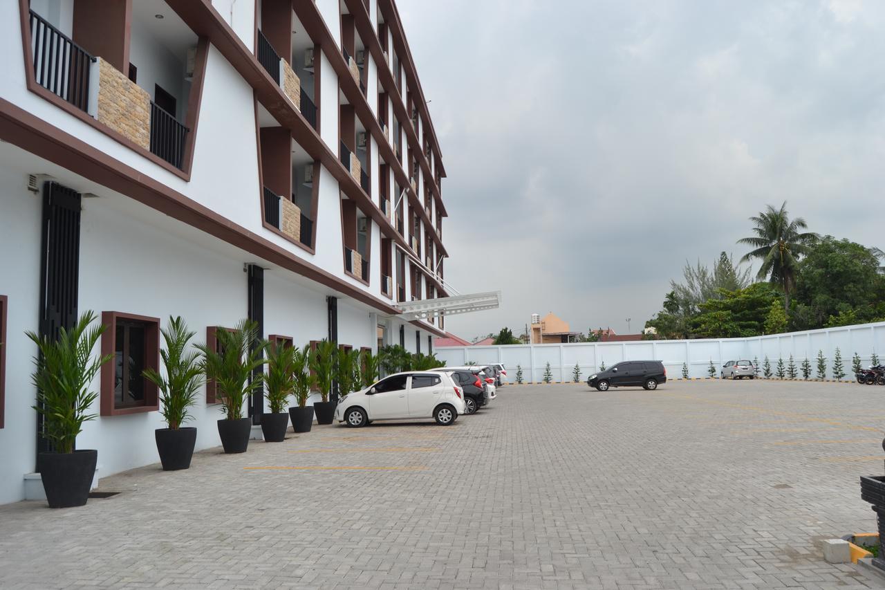 Hotel Gr& Central Medan Exterior foto